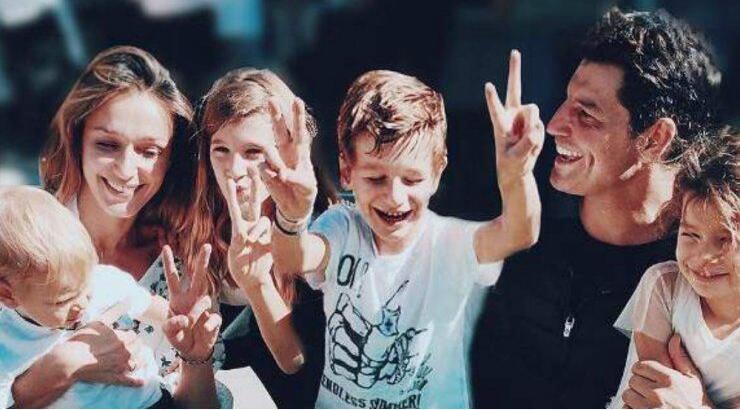 Η σοκαριστική αποκάλυψη που έκανε ο Σάκης Ρουβάς για το bullying που υπέστησαν τα παιδιά του! [βίντεο]