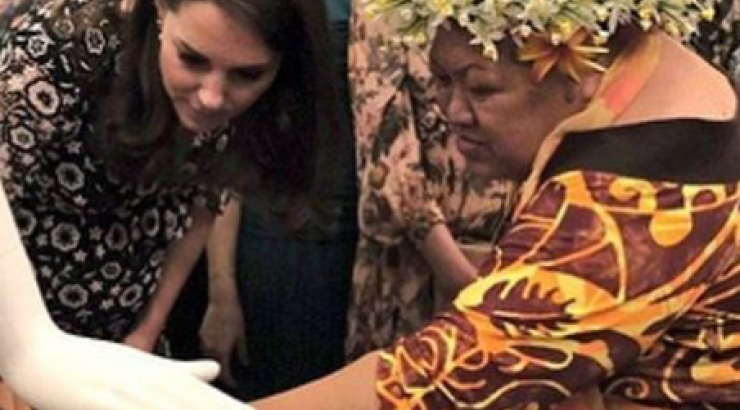 Η Κύπρια που πήγε στο Buckingham και συναντήθηκε με τη Βασίλισσα Ελισάβετ και την Anna Wintour! [εικόνες]