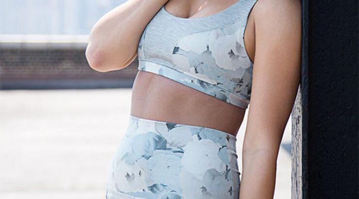 Ο σκηνοθέτης David Lynch σχεδιάζει ρούχα