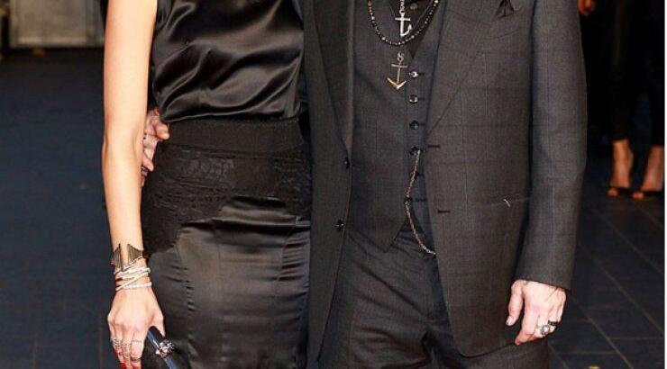 Ο βοηθός του Depp περνά στην αντεπίθεση: Ψεύτικα και ύποπτα τα sms της Amber Heard!