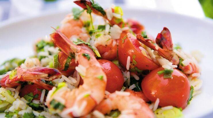 Ρύζι μπασμάτι σουρωτό με φρέσκο κρεμμυδάκι και κόλιανδρο