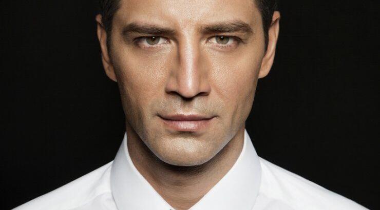 "The Voice": Ο Σάκης Ρουβάς στη θέση του Μιχάλη Κουϊνέλη; [βίντεο]