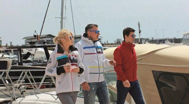 Σάκης Ρουβάς - Γιώργος Λιάγκας - Φαίη Σκορδά: Δείτε τους πάνω σε φουσκωτό