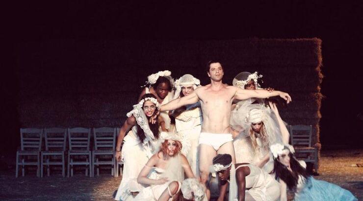 Σάκης Ρουβάς: Τι λέει για τις Βάκχες