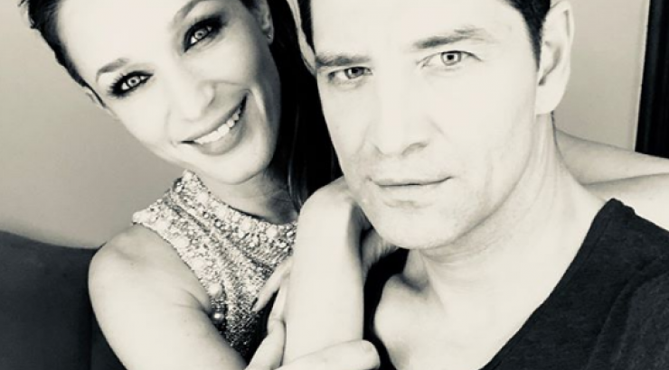 Ο έρωτάς τους ξεχειλίζει! Παθιασμένα φιλιά από τον Σάκη Ρουβά και την Κάτια Ζυγούλη!