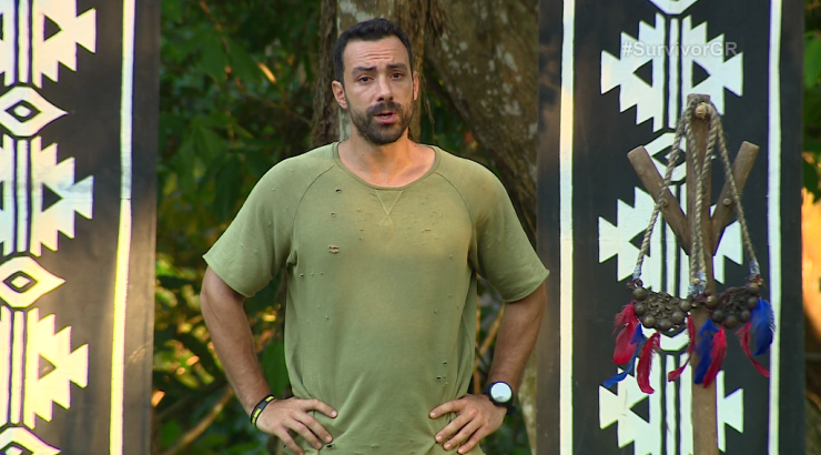 Ποιος Έλληνας παρουσιαστής βρίσκεται στον Άγιο Δομίνικο και ποζάρει μαζί με το Σάκη Τανιμανίδη