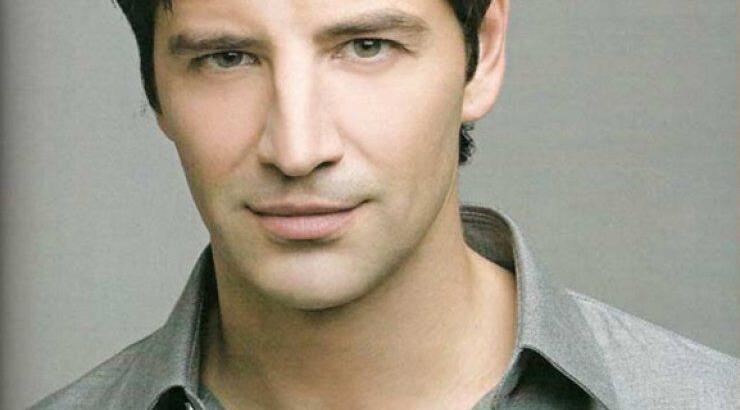 Έτοιμοι; Ο Sakis έρχεται