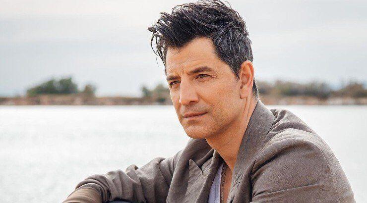 Το sexiness του Σάκη Ρουβά είναι αλλού! [βίντεο]