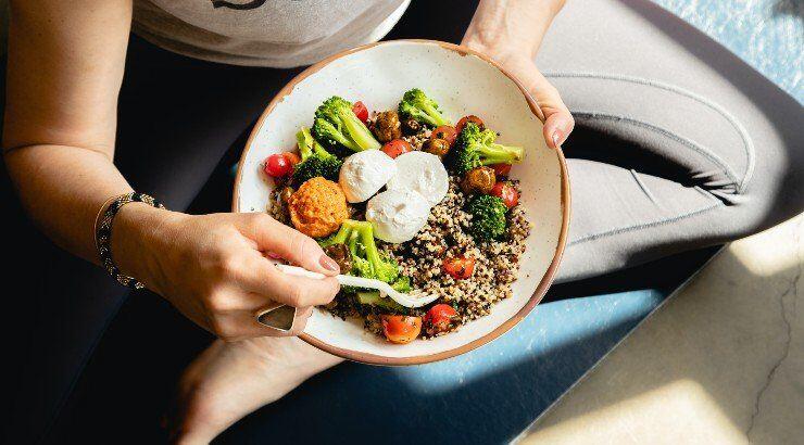 Κάνε τη σαλάτα σου υγιεινή και ισορροπημένη σε 4 βήματα!