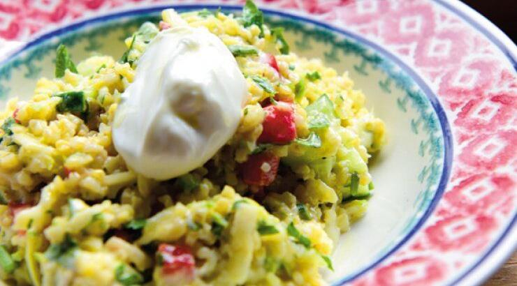 Σαλάτα με πλιγούρι, κολοκυθάκια και πιπεριές 