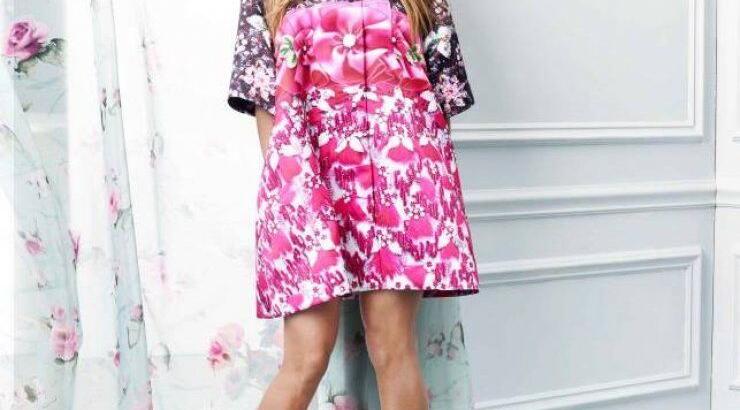 H Sarah Jessica Parker φωτογραφίζεται για το Net-A-Porter φορώντας Katrantzou