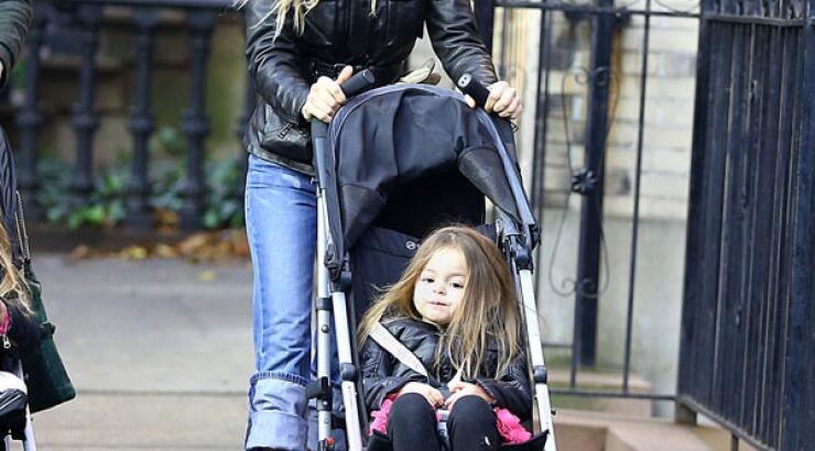 Sarah Jessica Parker: Βόλτα με τις δίδυμες κορούλες της