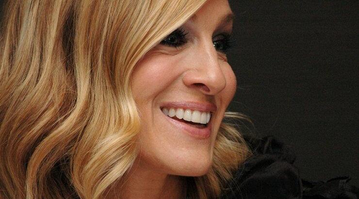  Sarah Jessica Parker: Δείτε τη ως editor στο Glee!