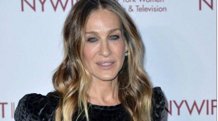 Sarah Jessica Parker: Φόρεσε το animal print στην πιο γιορτινή εκδοχή του  