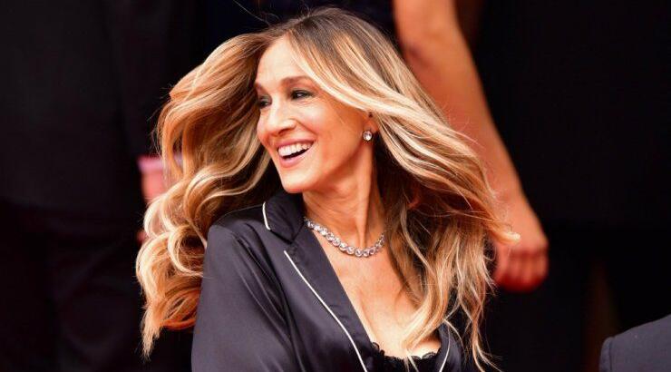 Sarah Jessica Parker: Μας έδειξε ποια sneakers πρέπει να έχουμε στη γκαρνταρόμπα μας το 2020