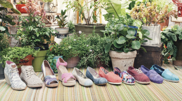 Νέα ανοιξιάτικη συλλογή Toms όλο χρώμα