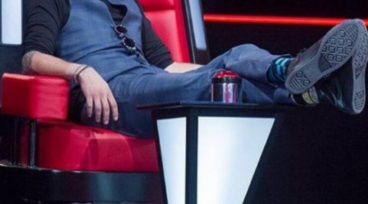 Η κουμπάρα του Μουζουράκη στο "The Voice" - Δείτε πως αντέδρασε ο τραγουδιστής