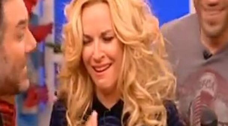 Μαρία Μπεκατώρου: Έτοιμη να βάλει τα κλάμματα στα Καρντάσιανς![video]