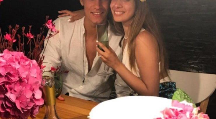 Φωτογραφία από το χώρο και τα άτομα που ήταν παρών στην πρόταση γάμου του Πιέρου Σωτηρίου στην Μαρία Κορτζιά