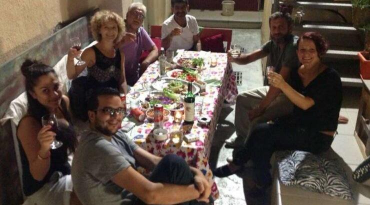 Κύπριοι ηθοποιοί σε party για καλή αρχή της παράστασης τους