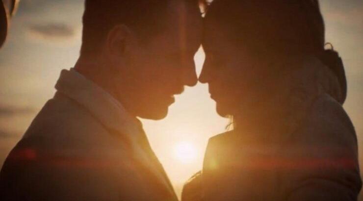 Αγαπημένο ζευγάρι της showbiz θα ανεβεί τα σκαλιά της εκκλησία!