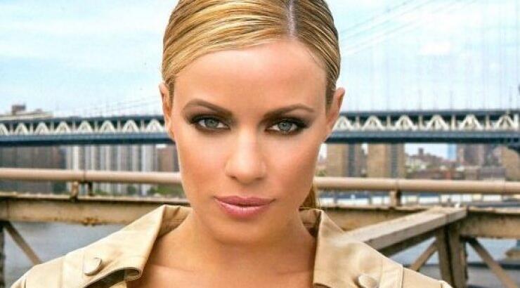 Zέτα Μακρυπούλια: Έρχεται στο νησί μας για να παρουσιάσει show στην κυπριακή τηλεόραση;