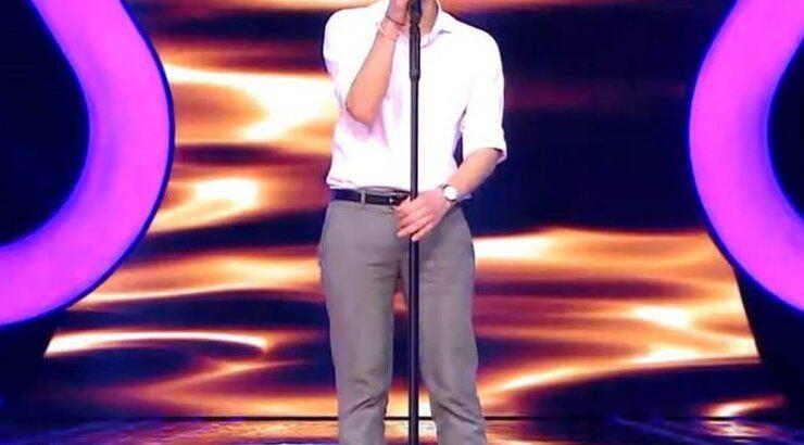 Ο αδελφός Κύπριου τραγουδιστή βρέθηκε στη σκηνή του "The Voice" και πέρασε στα battles