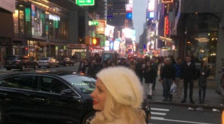 Απίστευτο: Η Ελένη Μενεγάκη έχασε την πτήση και δεν επιστρέφει στην Αθήνα