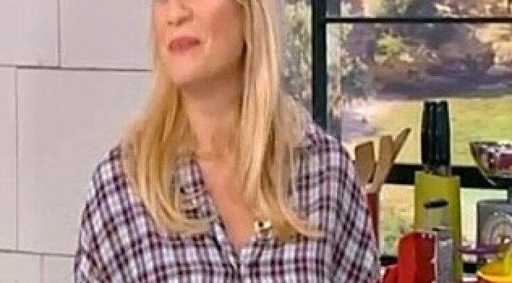 Το απίστευτο λάθος της Φαίης Σκορδά on air! 