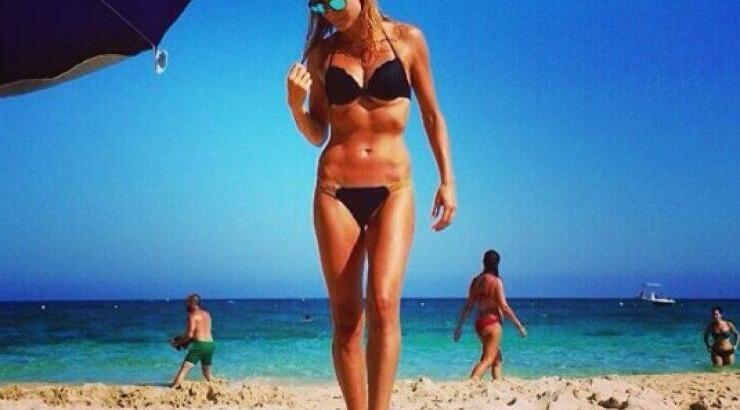 Οι απίστευτες σωματικές αναλογίες της Κύπριας ηθοποιού