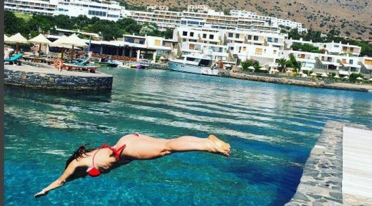 Αντί για γάμο... χωρισμός! Ελληνίδα παρουσιάστρια χώρισε τον κατά 10 χρόνια νεότερο σύντροφό της