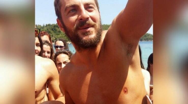 Ο Γιώργος Αγγελόπουλος εμφανίστηκε σε παραλία της Σκιάθου και έγινε χαμός! Κι άλλες στιγμές αποθέωσης για το νικητή του "Survivor"