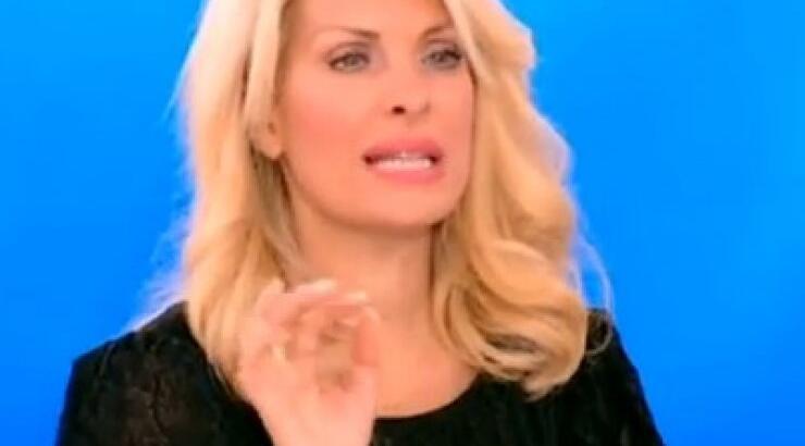  Ελένη Μενεγάκη: Το υπονοούμενο για τη διαμάχη με τον Γιάννη Λάτσιο