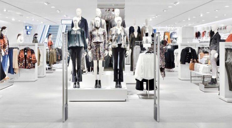 Το H&M προσφέρει δώρα στους 1000 πρώτους πελάτες του