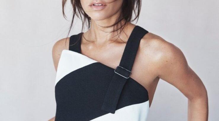 Η Victoria Beckham σχεδιάζει μια νέα οικονομική συλλογή