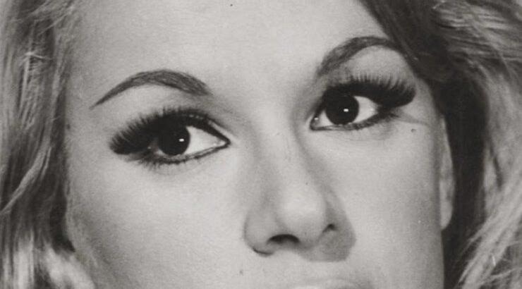 Απίστευτο: Μάθετε το μισθό που έπαιρνε η Αλίκη Βουγιουκλάκη