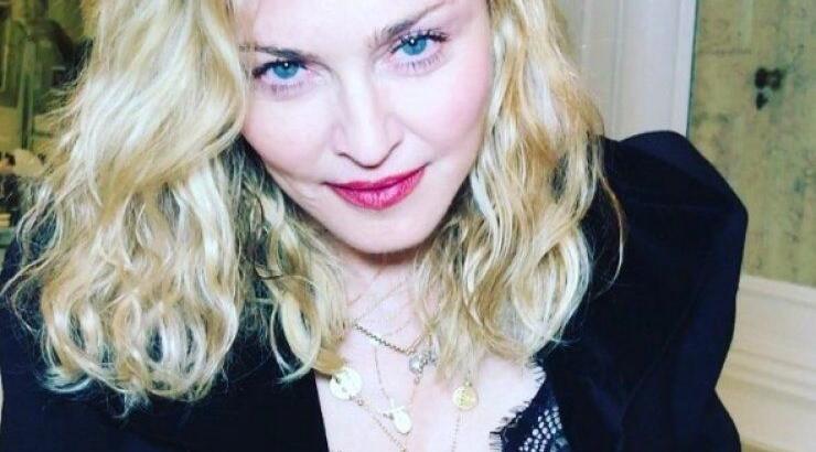 Η πρώτη φωτογραφία της Madonna με τα δίδυμα που υιοθέτησε