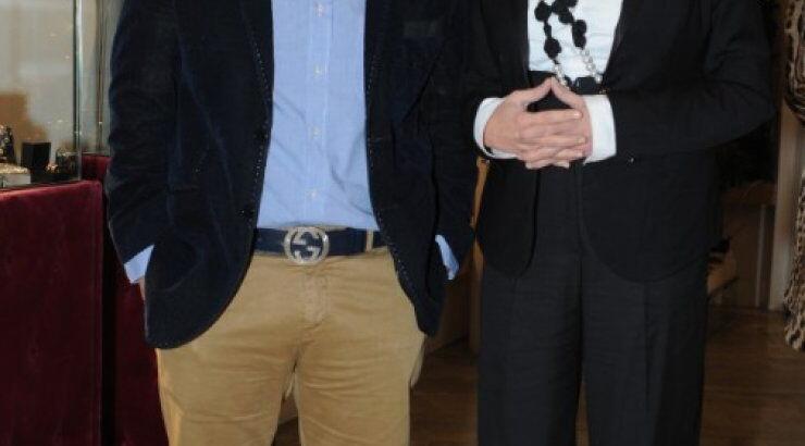 Αιμιλία Κενεβέζου: Η πρώτη δημόσια εμφάνιση με το σύζυγό της μετά την απομακρυνσή της από το ΡΙΚ