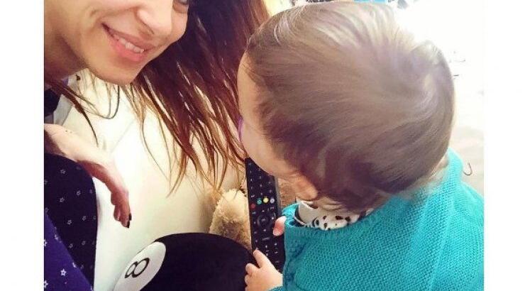 Κωνσταντίνα Ευριπίδου: Μας δείχνει πρώτη φορά το προσωπάκι της μικρής Αριάδνης