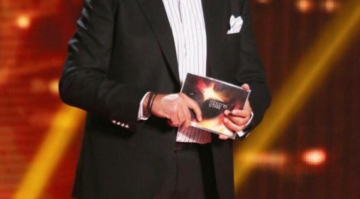 Αγνώριστος: Δείτε το Γιώργο Λιάγκα κατάξανθο!