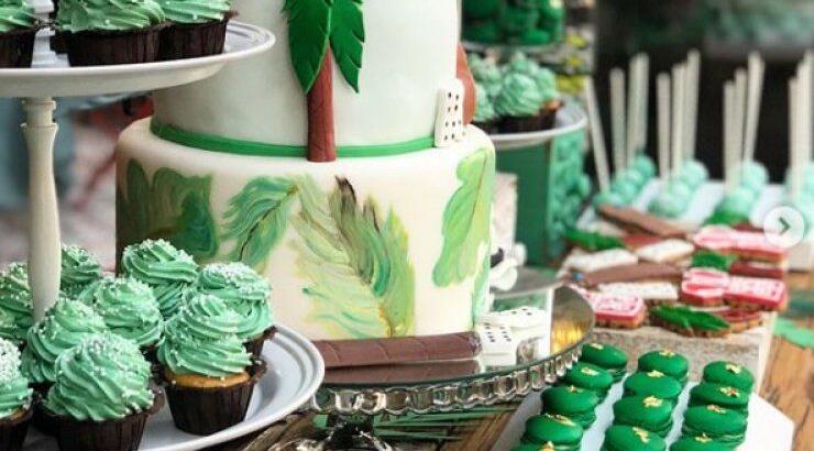 Ζευγάρι της ελληνικής showbiz βάφτισε τον γιο του! [εικόνες]