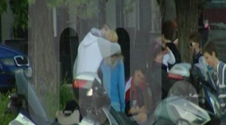 Το «καυτό» φιλί της Έλενας Ράπτη στον Λούκα Γιώρκα