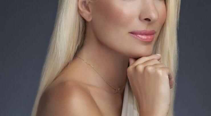 Ελένη Μενεγάκη: Το μήνυμα της για τον καρκίνο του μαστού