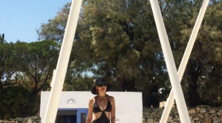 Απλά θεά! Στα 51 της η Ελληνίδα ηθοποιός είναι πιο sexy από ποτέ!