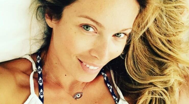 Επιτέλους: Δείτε την Μαριέττα Χρουσαλά με μπικίνι και φουσκωμένη κοιλίτσα