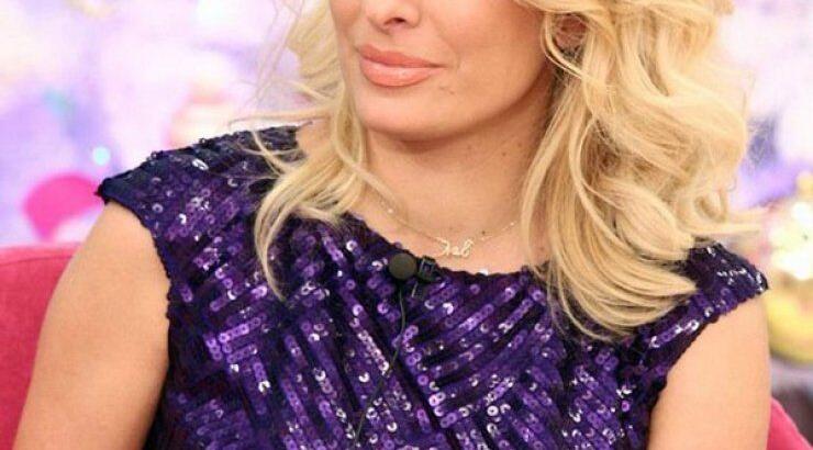 Ελένη Μενεγάκη: Πού έκανε ρεβεγιόν Πρωτοχρονιάς με τον Μάκη και τα παιδιά της;