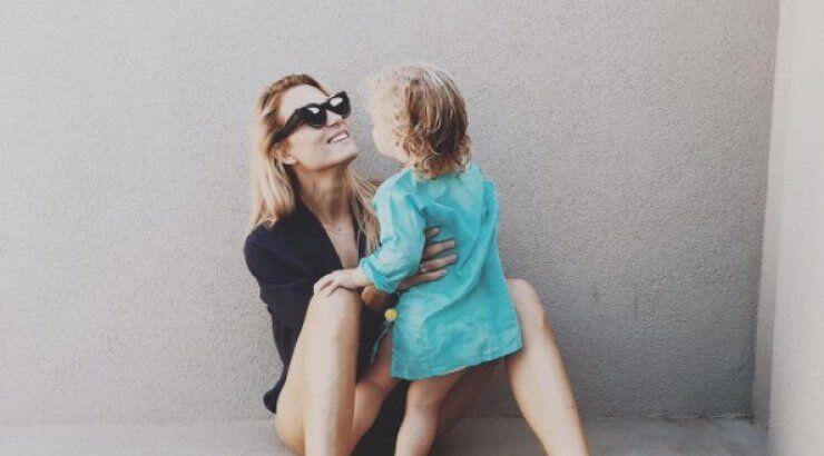 Βίκυ Καγιά: Είναι έγκυος και ήδη η κοιλίτσα της φούσκωσε!