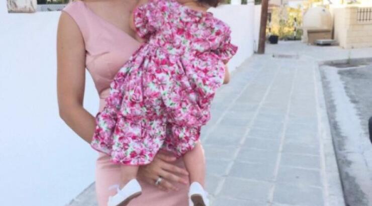 Δείτε την Άντρη Καραντώνη να γυμνάζεται μαζί με την κορούλα της Αργυρώ