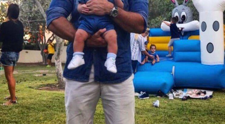 Κυριάκος Πελεκάνος: Δεν θα πιστεύετε τι κάνει μια μέρα πριν το γάμο του μαζί με το γιο του