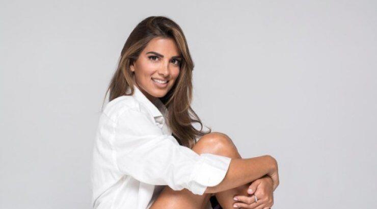 Έξαλλος Έλληνας τραγουδιστής τα "έχωσε" στην εκπομπή της Σταματίνας Τσιμτσιλή για τις φήμες χωρισμού του